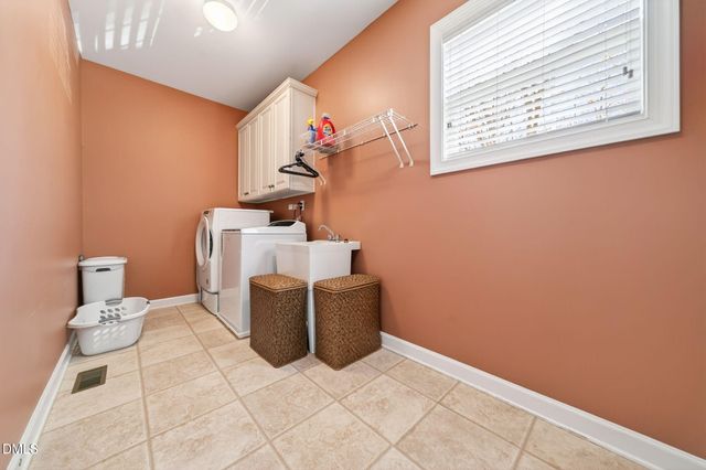 10421 Swerling Way, Raleigh, NC 27614