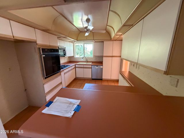 10006 W DESERT FOREST Circle, Sun City, AZ 85351