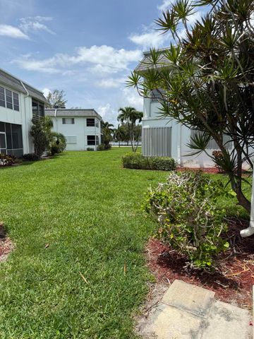 3040 Lake Osborne Drive 111, Lake Worth Beach, FL 33461