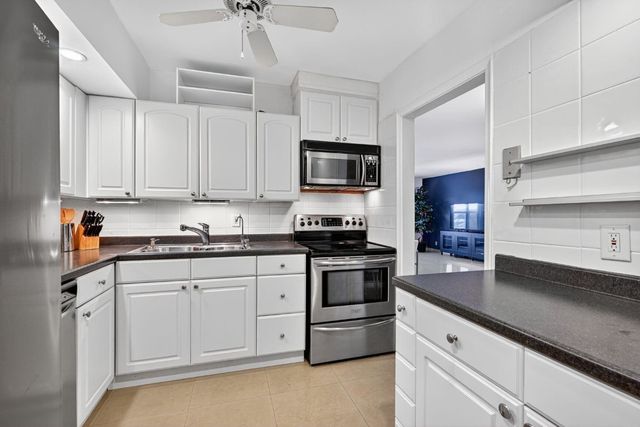 1881 Middle River Drive 301, Fort Lauderdale, FL 33305