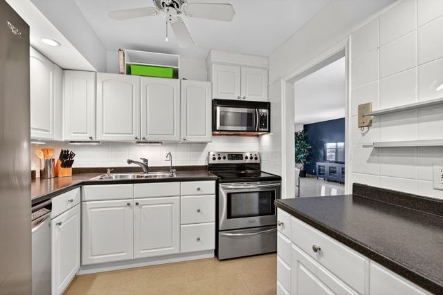 1881 Middle River Drive 301, Fort Lauderdale, FL 33305