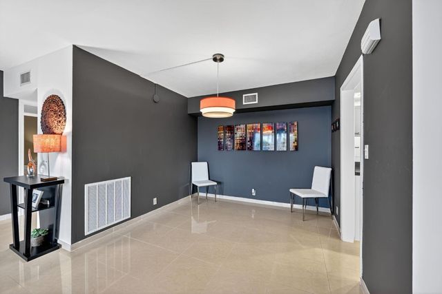 1881 Middle River Drive 301, Fort Lauderdale, FL 33305