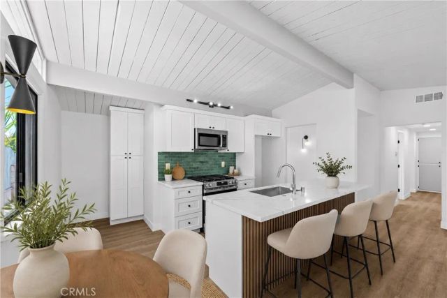 5248 N Enid, Azusa, CA 91702