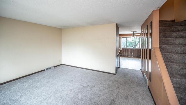 718 Heritage Way, Farmington, MN 55024