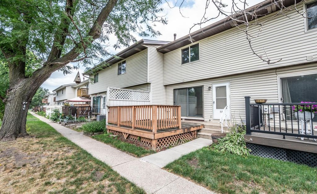 718 Heritage Way, Farmington, MN 55024