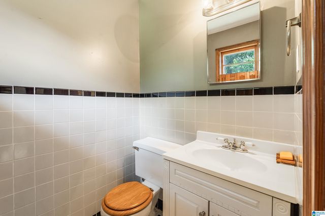 5501 CRESTWOOD BOULEVARD, Birmingham, AL 35212