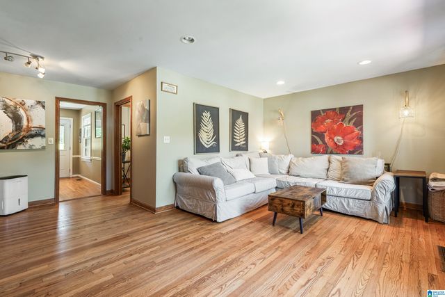 5501 CRESTWOOD BOULEVARD, Birmingham, AL 35212