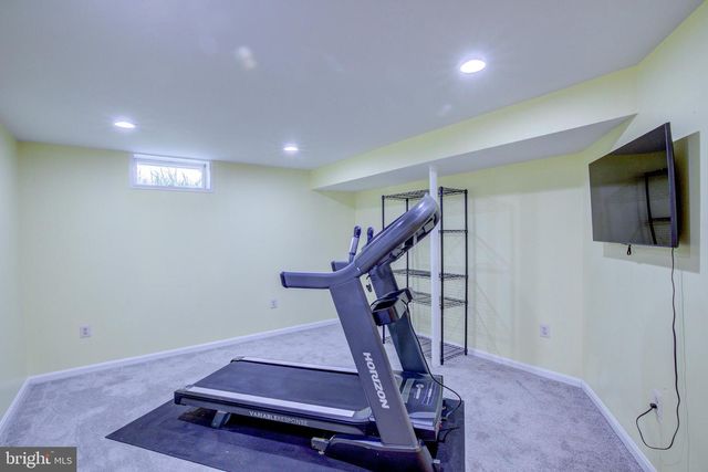 2629 NEW BANNER LN, Herndon, VA 20171