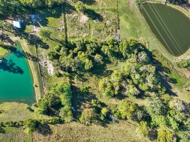 0000 Thompson Road, Willis, TX 77318