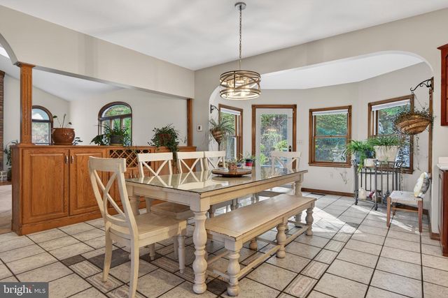 818 GREEN HILLS RD, Birdsboro, PA 19508