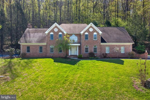 818 GREEN HILLS RD, Birdsboro, PA 19508