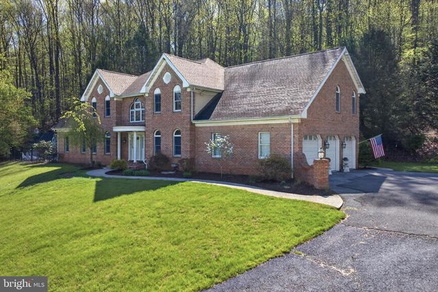 818 GREEN HILLS RD, Birdsboro, PA 19508