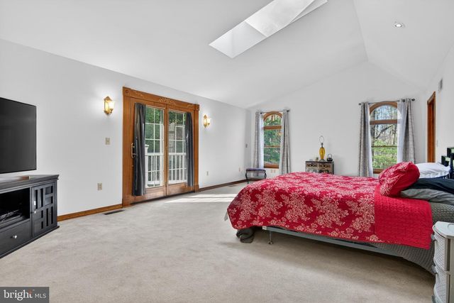 818 GREEN HILLS RD, Birdsboro, PA 19508