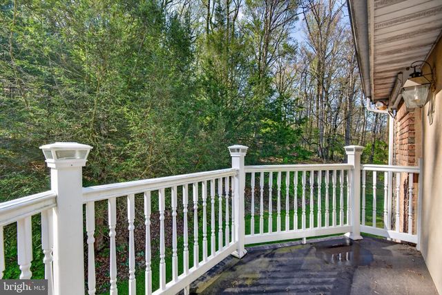 818 GREEN HILLS RD, Birdsboro, PA 19508