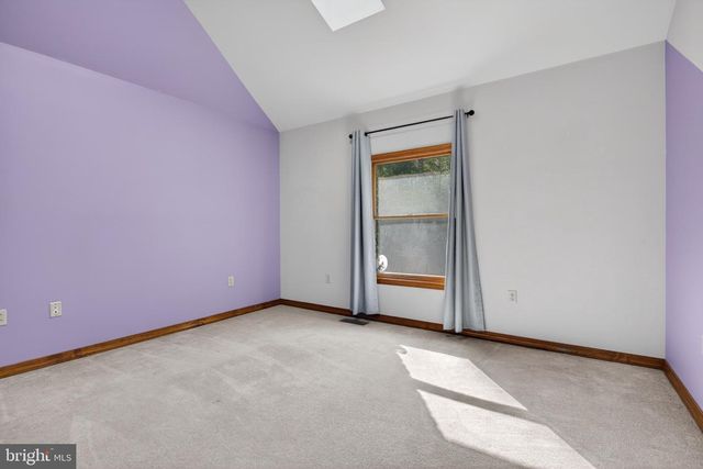818 GREEN HILLS RD, Birdsboro, PA 19508