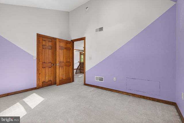 818 GREEN HILLS RD, Birdsboro, PA 19508