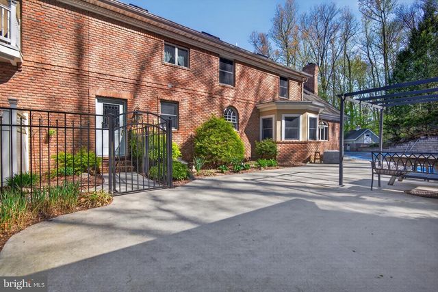 818 GREEN HILLS RD, Birdsboro, PA 19508