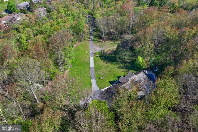 818 GREEN HILLS RD, Birdsboro, PA 19508