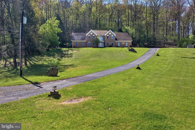 818 GREEN HILLS RD, Birdsboro, PA 19508