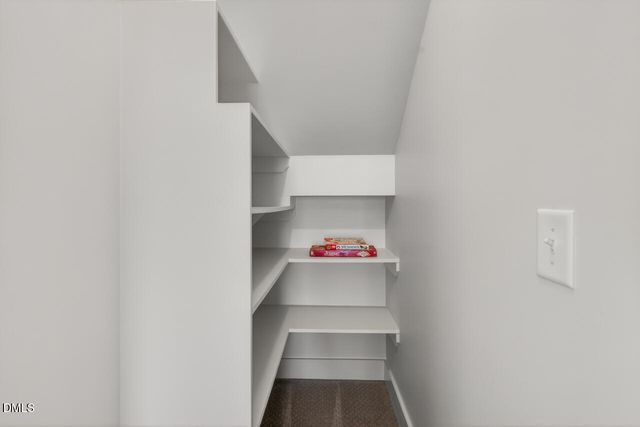 105 Fiori Hill Drive N, Hillsborough, NC 27278