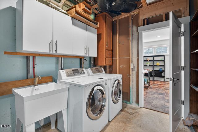 105 Fiori Hill Drive N, Hillsborough, NC 27278