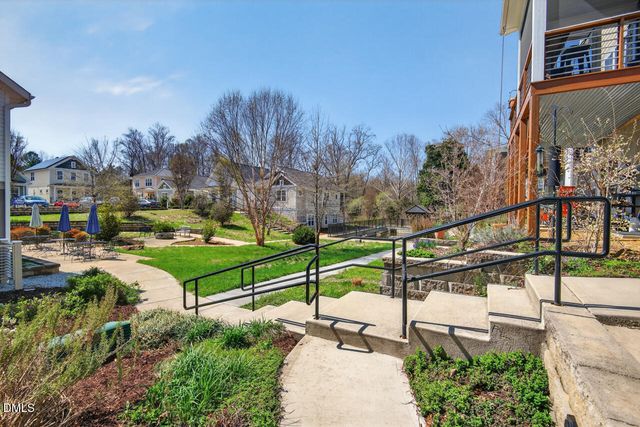 105 Fiori Hill Drive N, Hillsborough, NC 27278