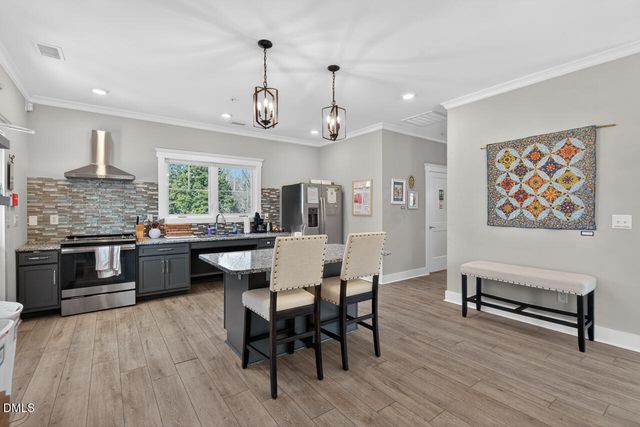 105 Fiori Hill Drive N, Hillsborough, NC 27278