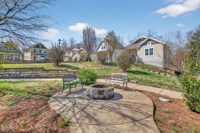 105 Fiori Hill Drive N, Hillsborough, NC 27278