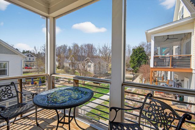 105 Fiori Hill Drive N, Hillsborough, NC 27278