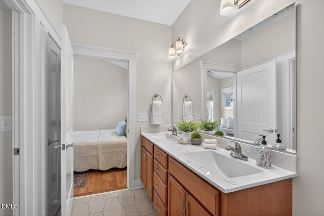 105 Fiori Hill Drive N, Hillsborough, NC 27278