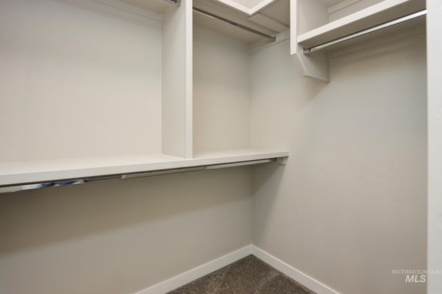 2214 E Danzee Dr, Boise, ID 83716