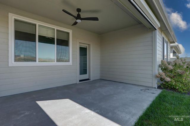 2214 E Danzee Dr, Boise, ID 83716