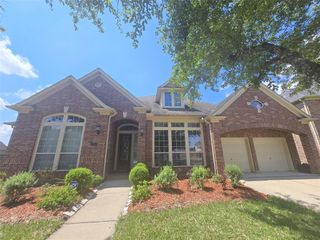 12515 Stoney Creek Drive, Pearland, TX 77584