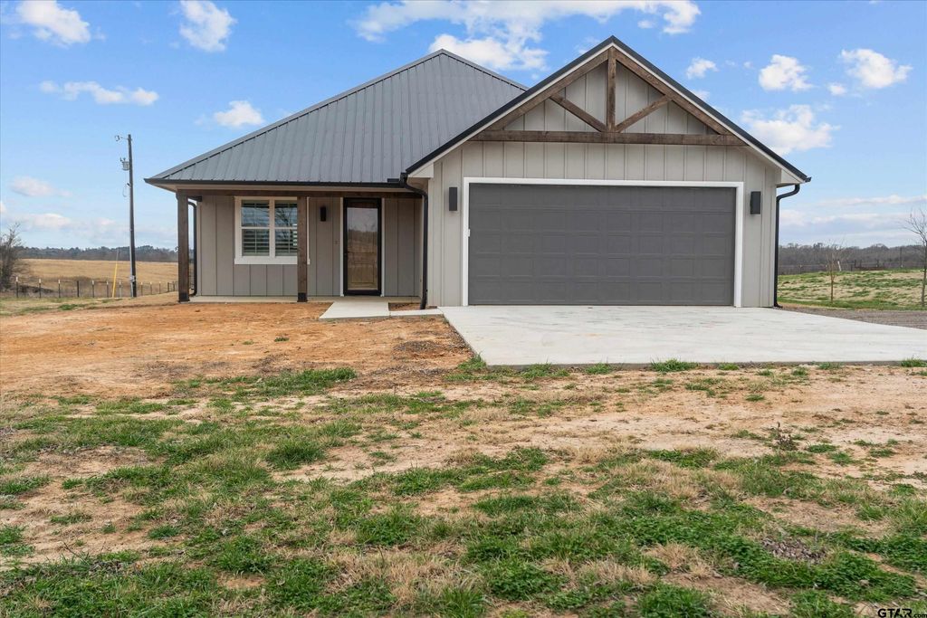 3860 FM 1995, Van, TX 75790