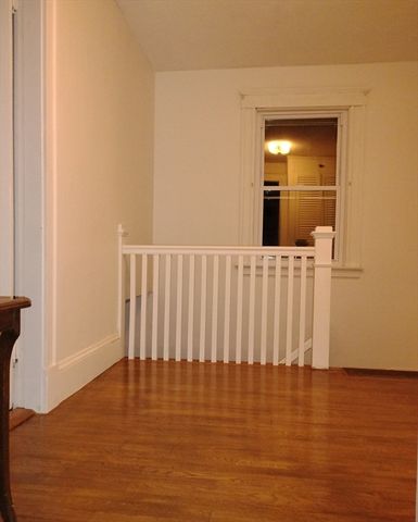 18 Spring St, Lexington, MA 02421