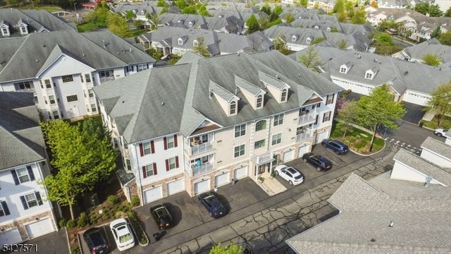 3 Slate Ct D-1, Woodland Park, NJ 07424