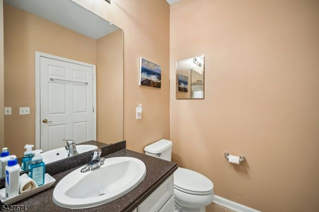 3 Slate Ct D-1, Woodland Park, NJ 07424