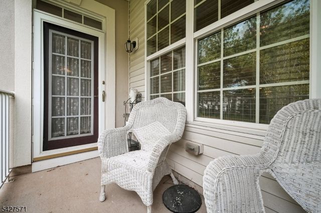 3 Slate Ct D-1, Woodland Park, NJ 07424