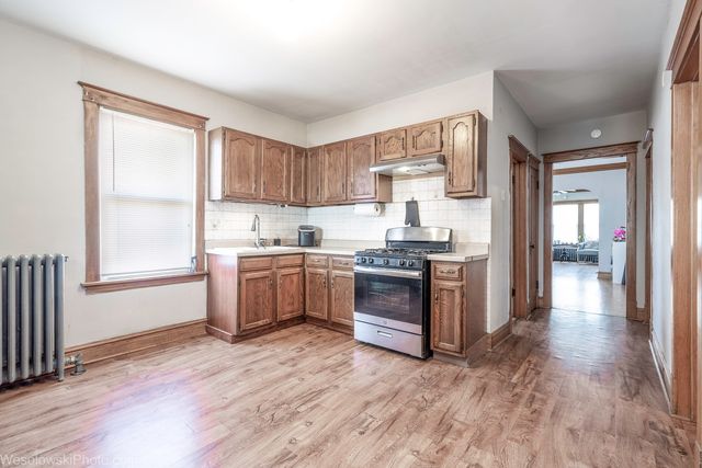 4146 N Marmora Avenue, Chicago, IL 60634