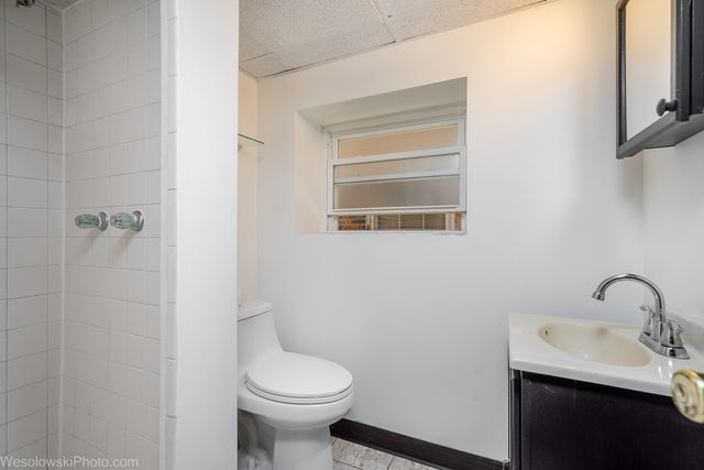 4146 N Marmora Avenue, Chicago, IL 60634