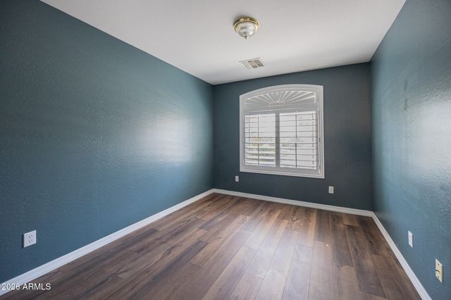 10960 W TAFT Street, Phoenix, AZ 85037