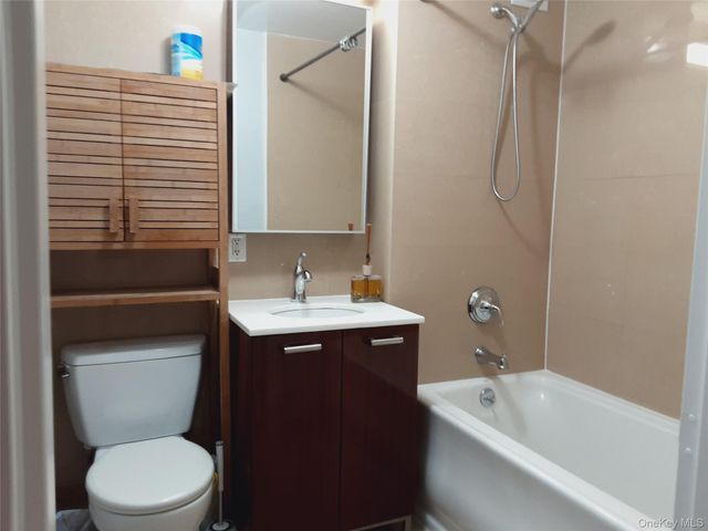 3330 61st Street 303, Woodside, NY 11377