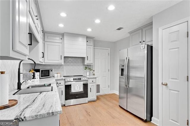 333 Oxford Way, Winder, GA 30680