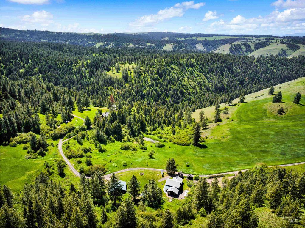 192 Short Cut Road, White Bird, ID 83554