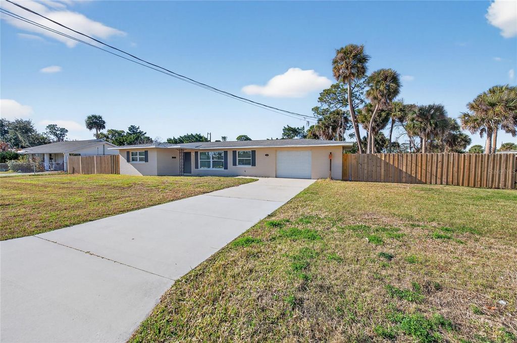 Image 2 of property listing at 123 W OCEAN AVENUE, Edgewater, FL 32132