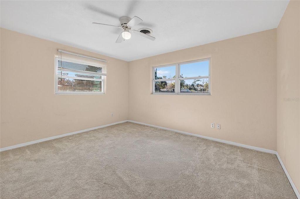 Image 15 of property listing at 123 W OCEAN AVENUE, Edgewater, FL 32132