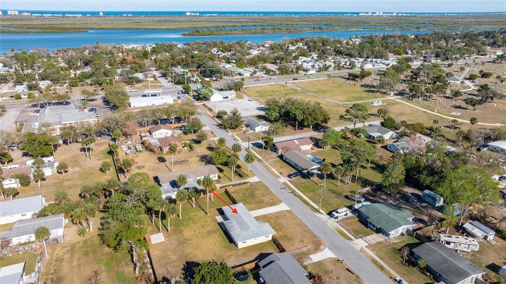 Image 23 of property listing at 123 W OCEAN AVENUE, Edgewater, FL 32132