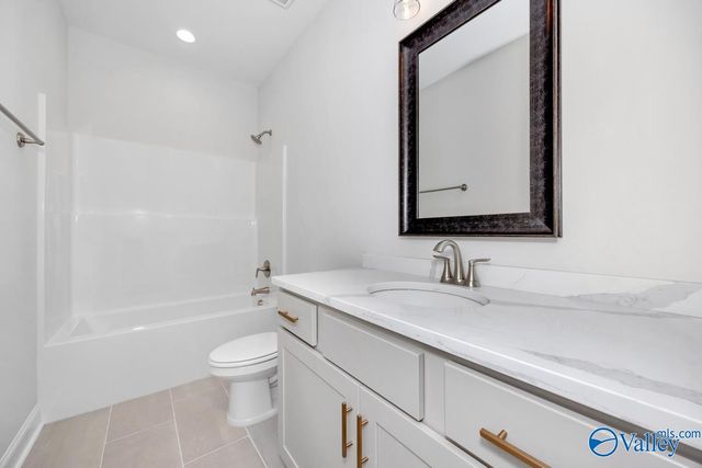 16535 Hamilton Place, Athens, AL 35613