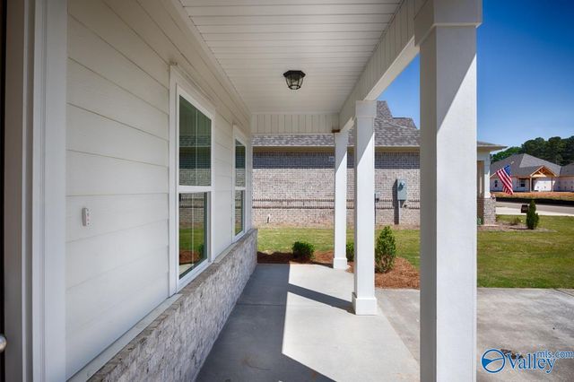 16535 Hamilton Place, Athens, AL 35613