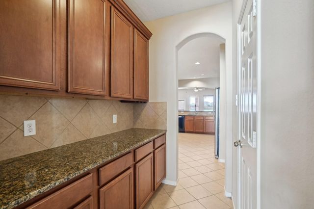 14027 Mohave Way Drive, Cypress, TX 77429